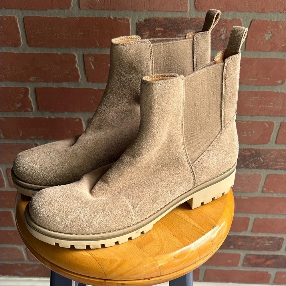 Crown Vintage Tan Ankle Boots
